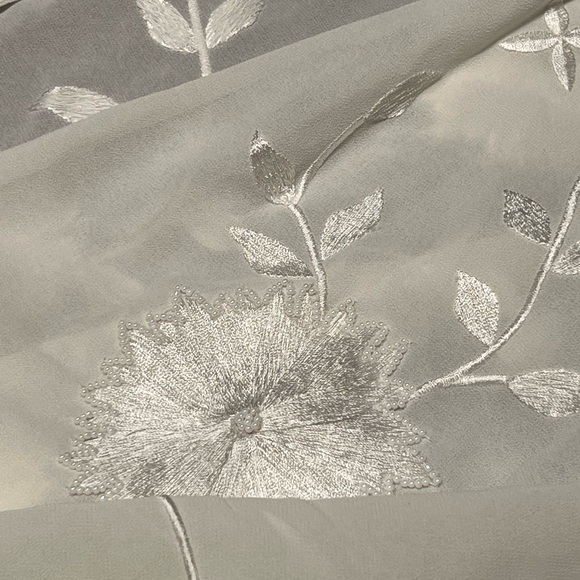 BHLDN sheer embroidered fringe robe. Size L. - Picture 4 of 4